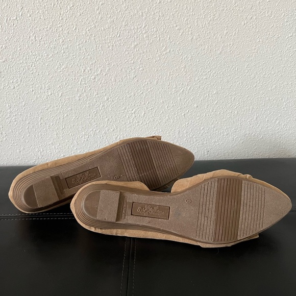 Self Esteem Footwear brown suede pointed toe flats w bow Worn a few times size 8 - Picture 6 of 6